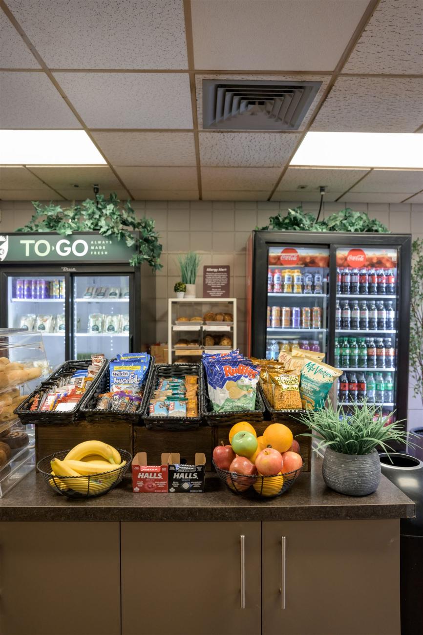 Cafe Social to go and snack station